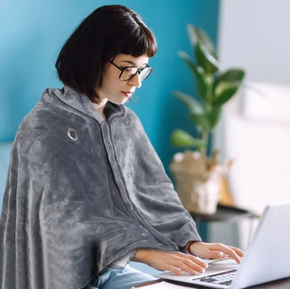 59 Plus 31in USB Heated Blanket